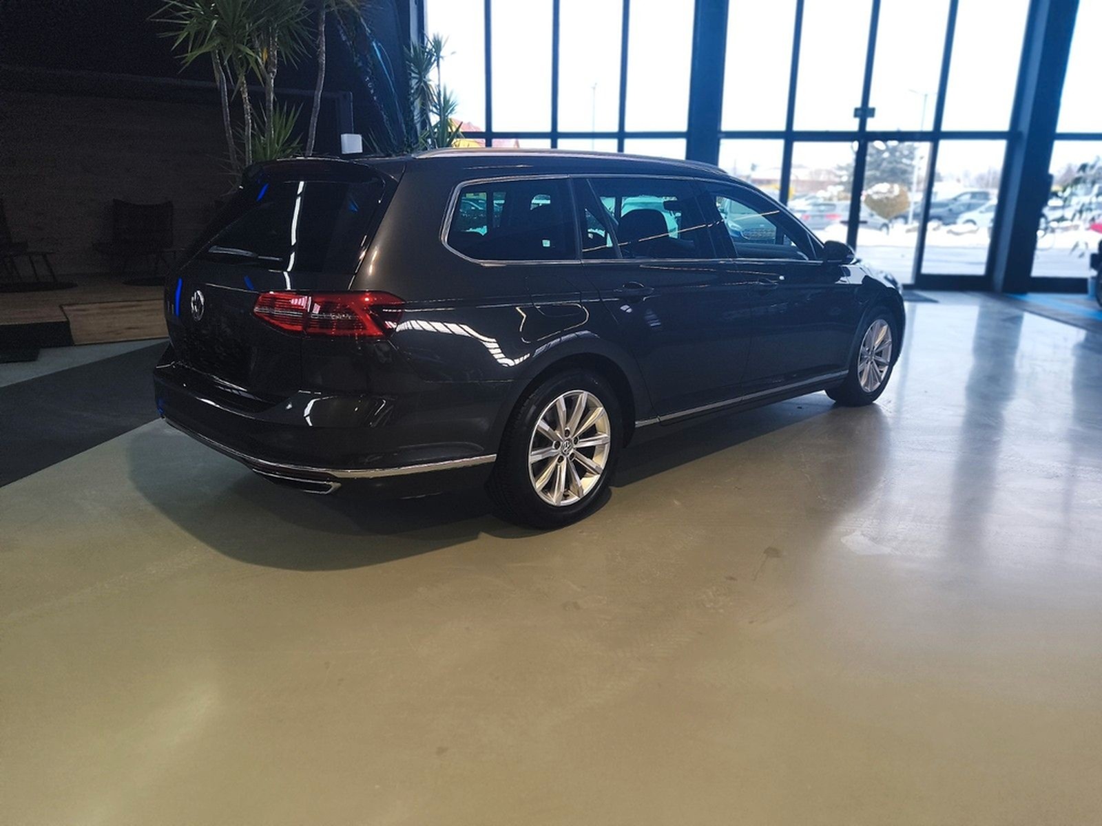 Volkswagen Passat V.2.0 TSI 280PS 4*4 Highline R-Line+AHK foto 5