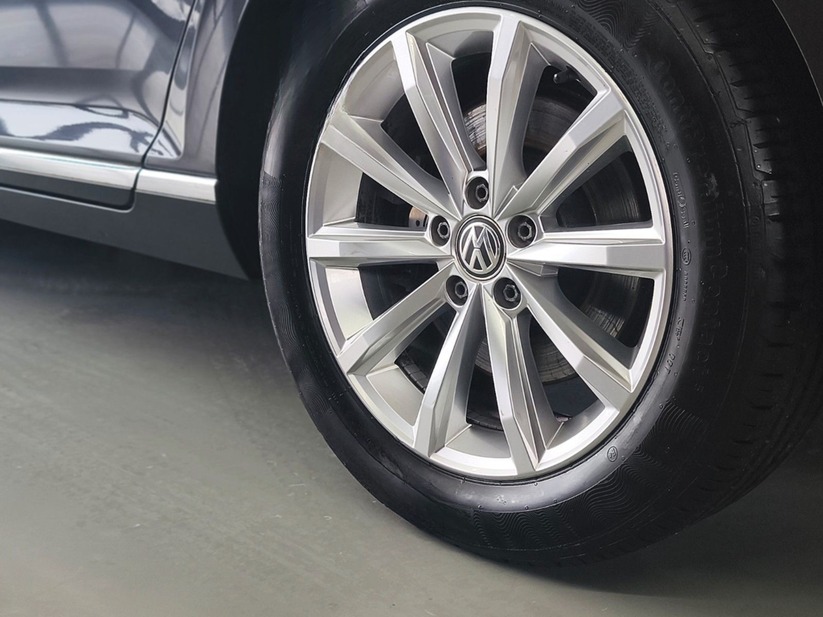 Volkswagen Passat V.2.0 TSI 280PS 4*4 Highline R-Line+AHK foto 10