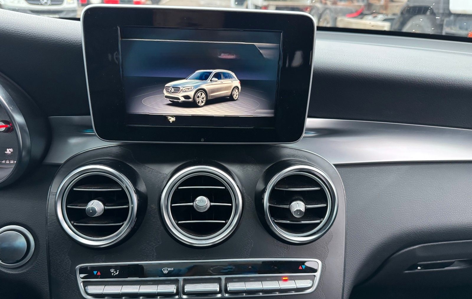 Mercedes-Benz GLC 300 4Matic AMG foto 13