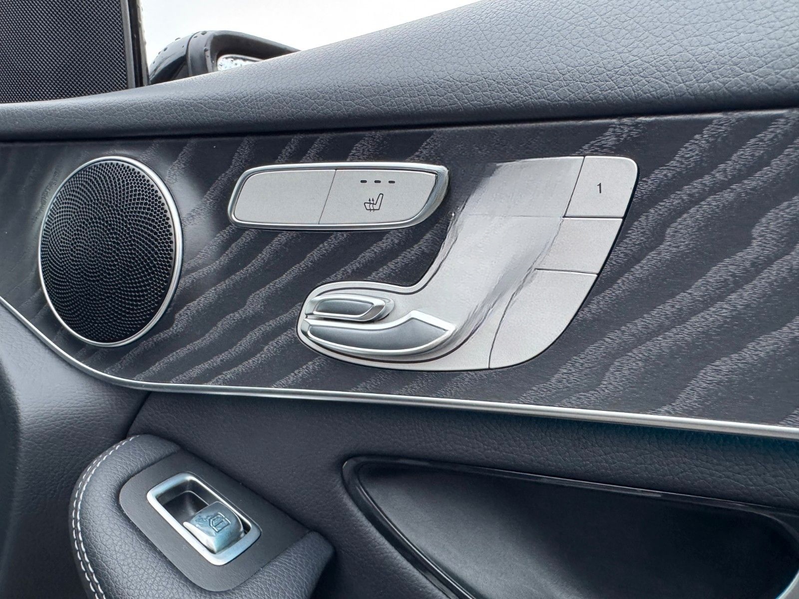 Mercedes-Benz GLC 300 4Matic AMG foto 25