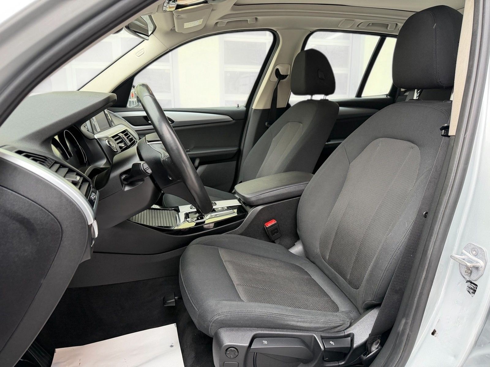BMW X3 xDrive 20 i Advantage Panorama Dach foto 2