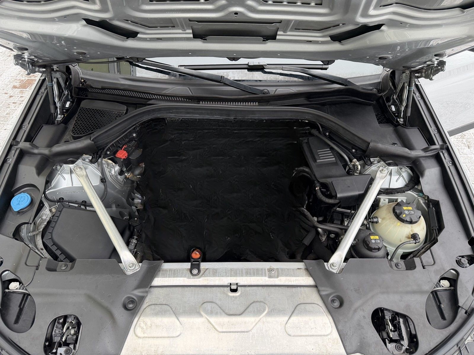 BMW X3 xDrive 20 i Advantage Panorama Dach foto 42