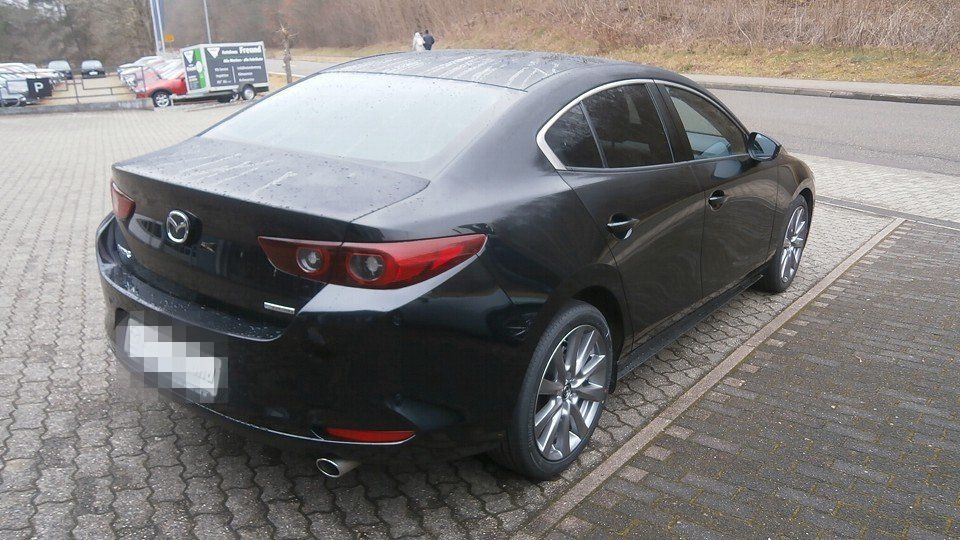 Mazda 3 2.5L e-SKYACTIV G 140PS 6AT FWD TAKUMI foto 4