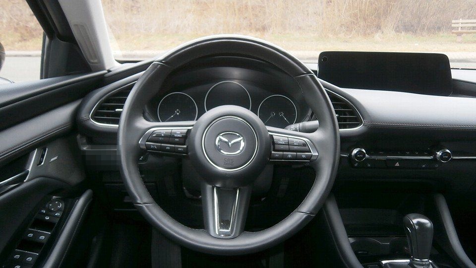 Mazda 3 2.5L e-SKYACTIV G 140PS 6AT FWD TAKUMI foto 8