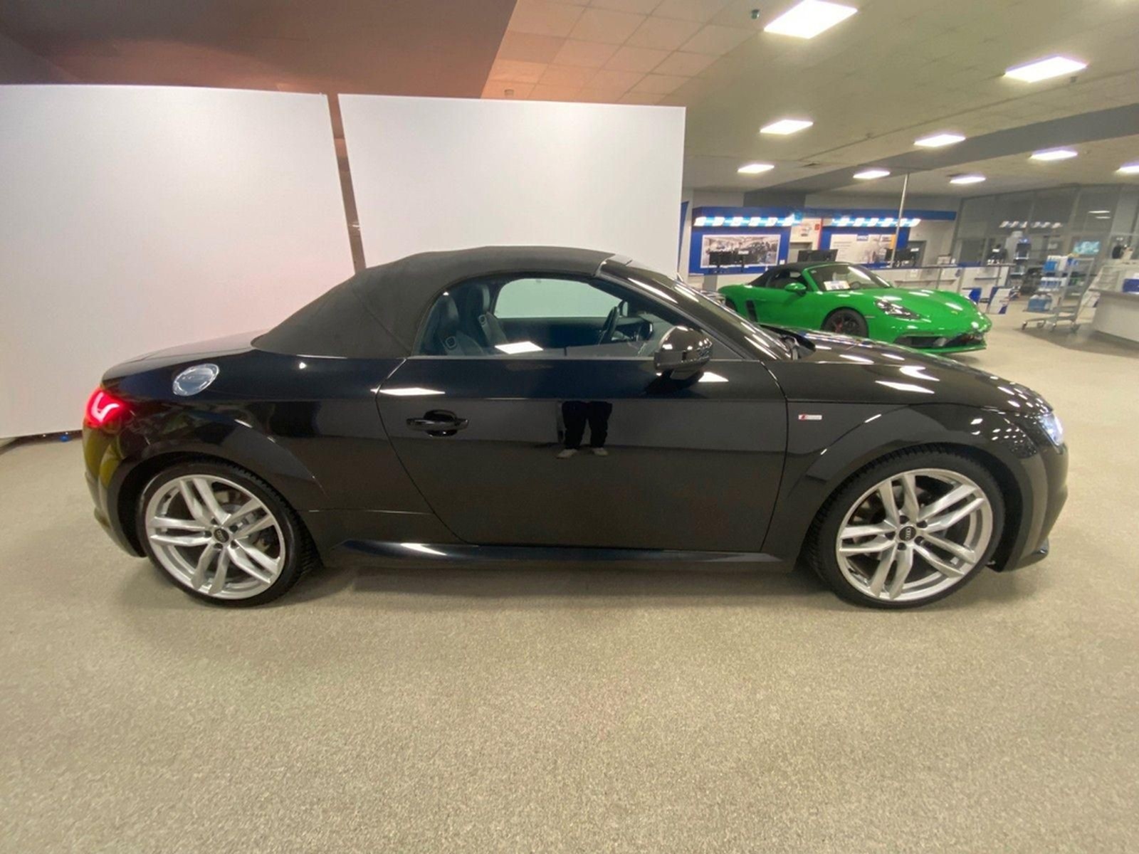 Audi TT S-Line Roadster 2.0 TFSI S tronic quattro+19" foto 4