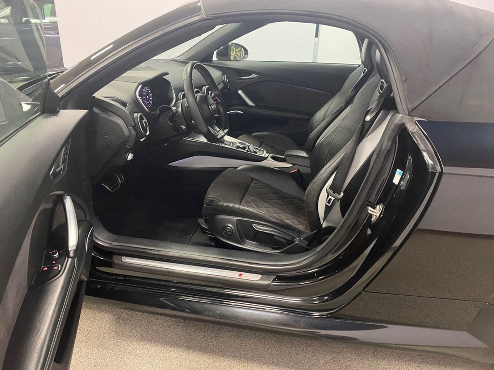 Audi TT S-Line Roadster 2.0 TFSI S tronic quattro+19" foto 7