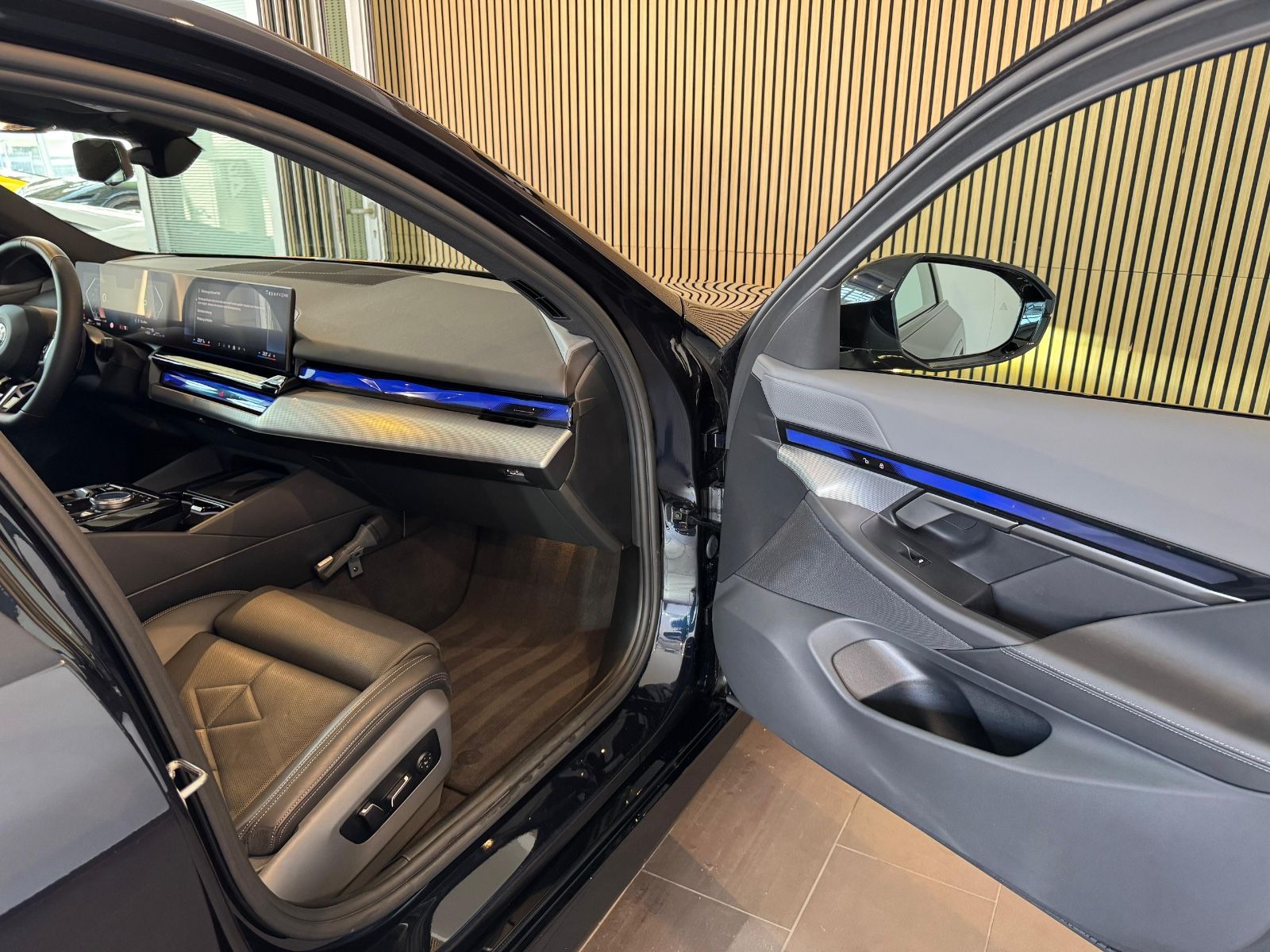 BMW 540d xDrive Lim *M-Sport/CAM/Driv-Assist/LED/LCI foto 13