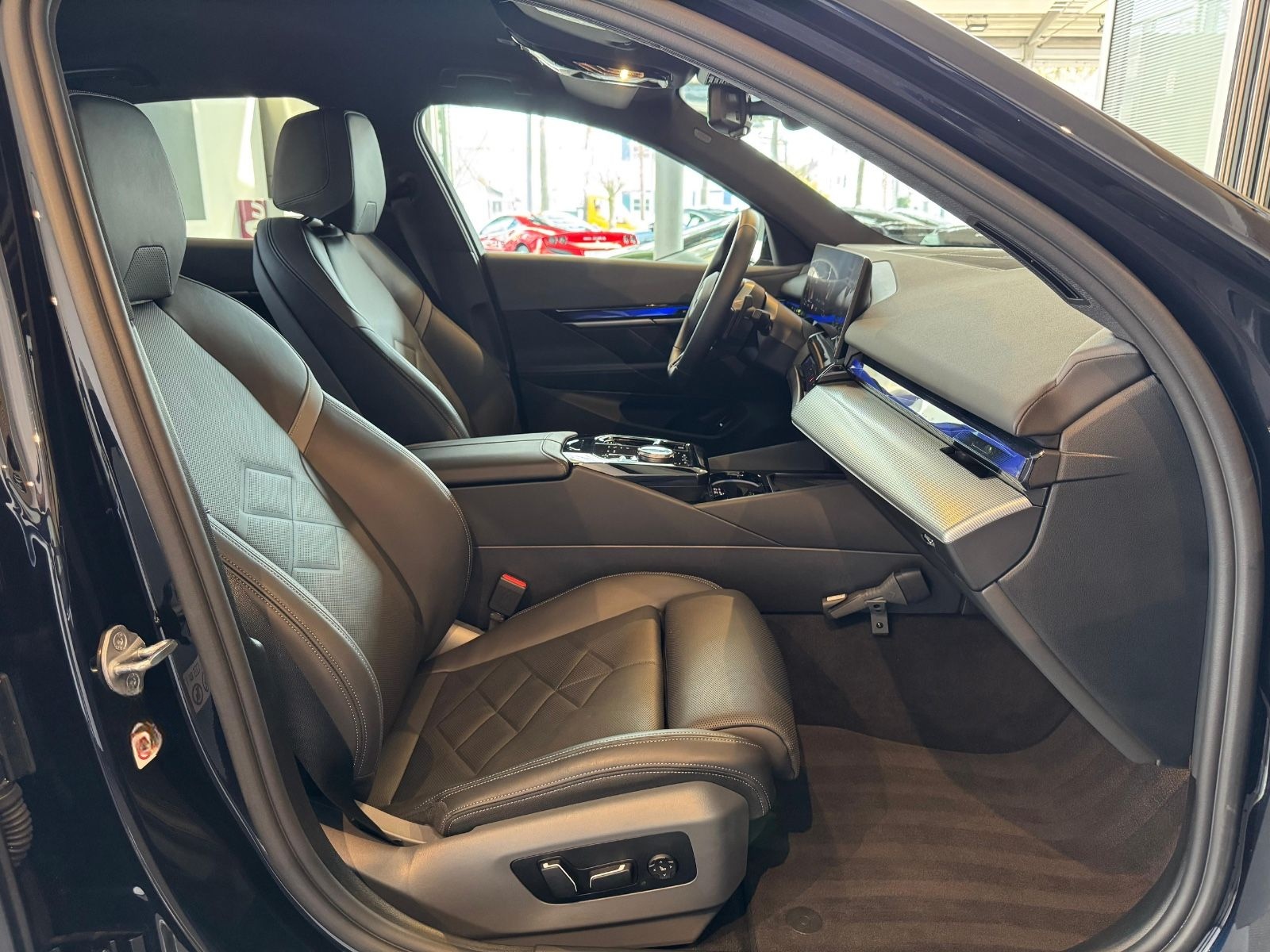 BMW 540d xDrive Lim *M-Sport/CAM/Driv-Assist/LED/LCI foto 14