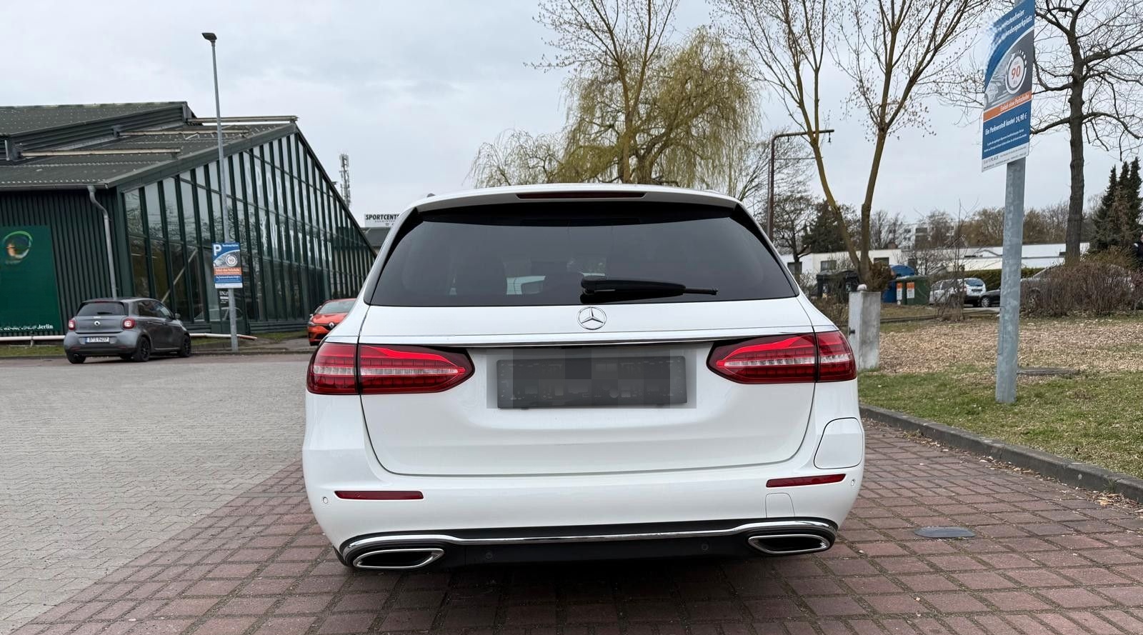 Mercedes-Benz E 300 E T-Modell E 300 de foto 5