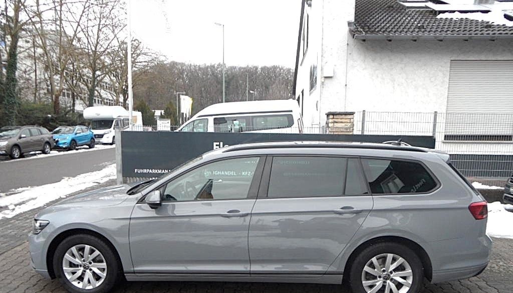 Volkswagen Passat Variant 2.0 TDI  DSG Conceptline Nav/Kam. foto 5