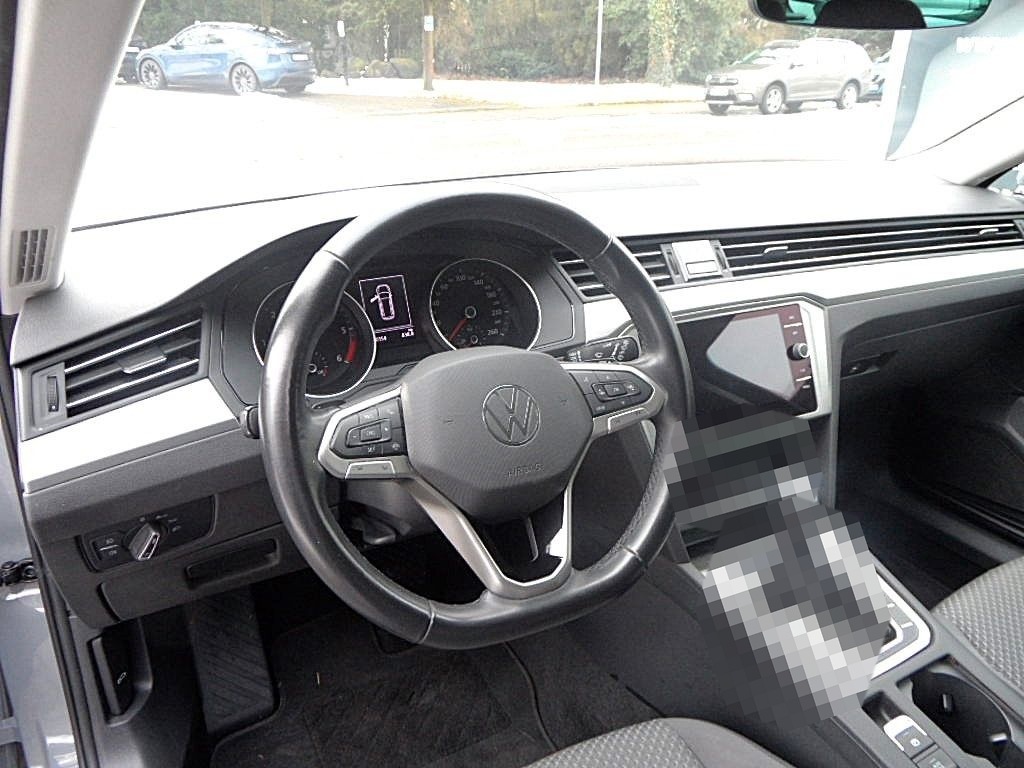 Volkswagen Passat Variant 2.0 TDI  DSG Conceptline Nav/Kam. foto 6