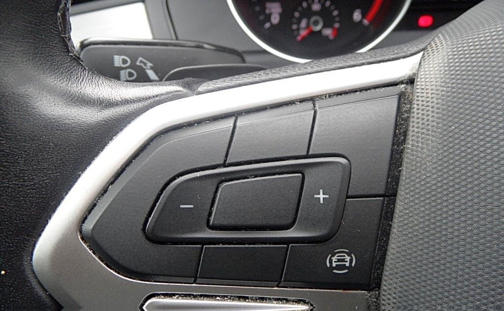Volkswagen Passat Variant 2.0 TDI  DSG Conceptline Nav/Kam. foto 8