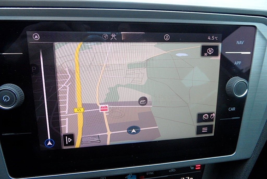 Volkswagen Passat Variant 2.0 TDI  DSG Conceptline Nav/Kam. foto 10