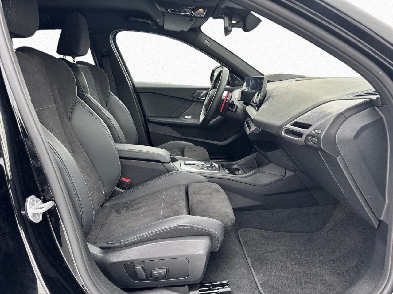 BMW M135 xDr LivePr,360°,HUD,Alu19,Lea.o.Anz.373,- foto 17