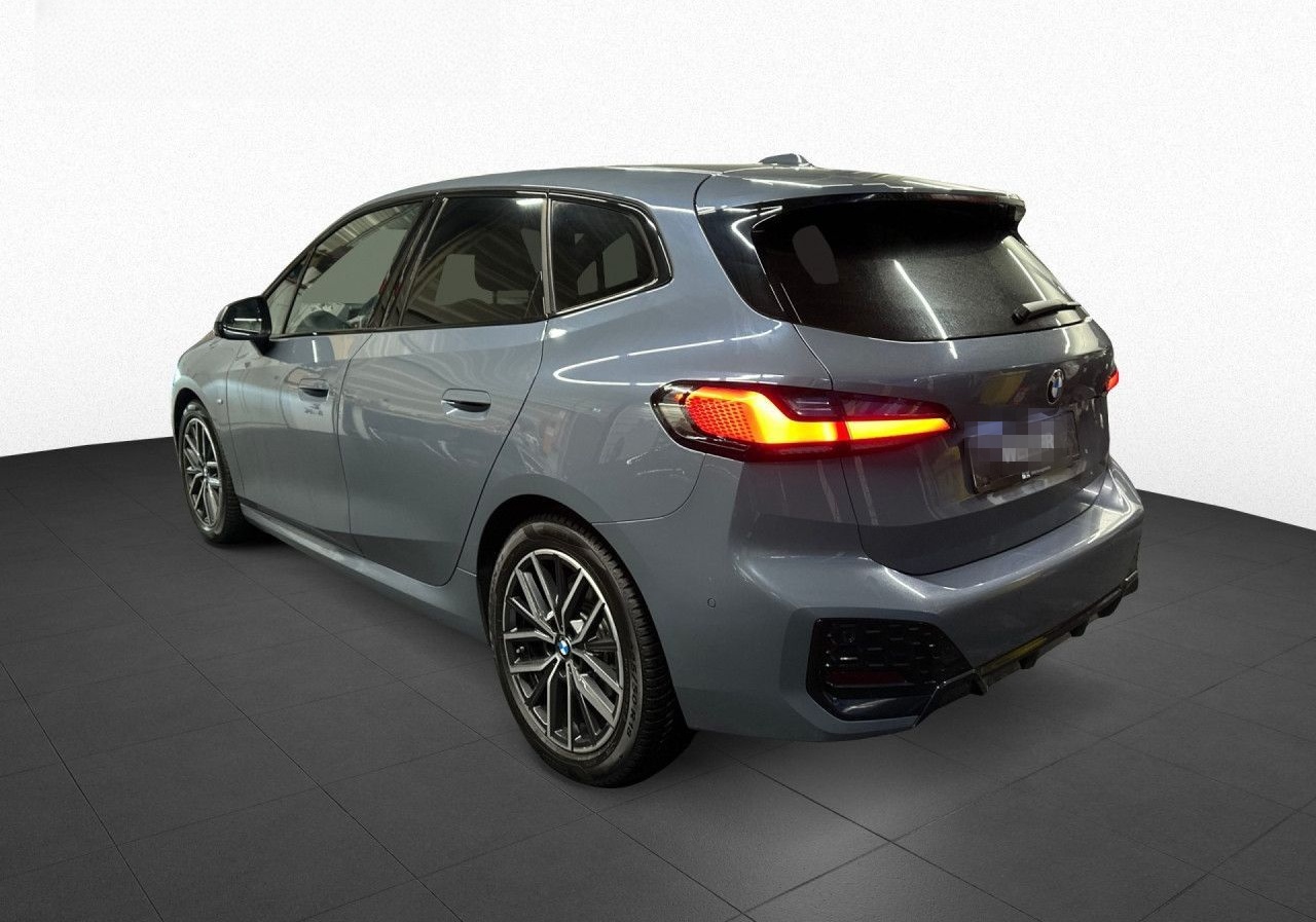 BMW 220i Active Tou M Sport HUD DAB PA+ DA+ AHK Pano foto 4