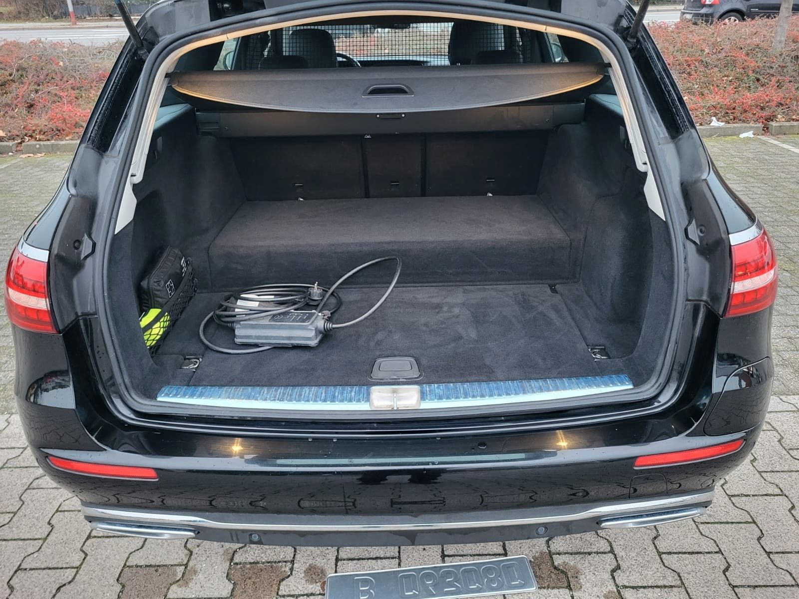 Mercedes-Benz E 300 E T-Modell E 300 de foto 15