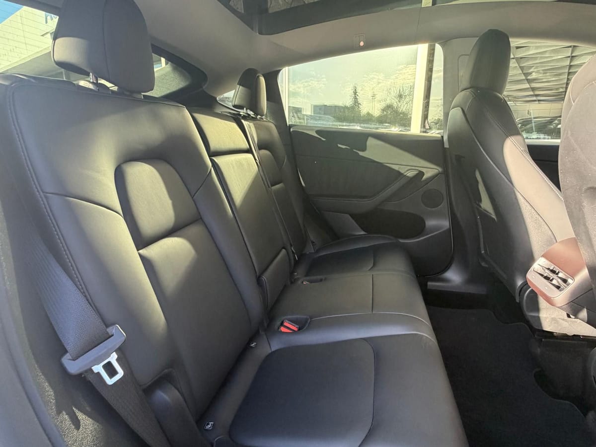 Tesla Model Y LR Dual AWD PANO STDHZ NAVI LED ACC 19 foto 11
