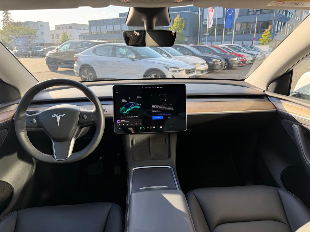 Tesla Model Y LR Dual AWD PANO STDHZ NAVI LED ACC 19 foto 16