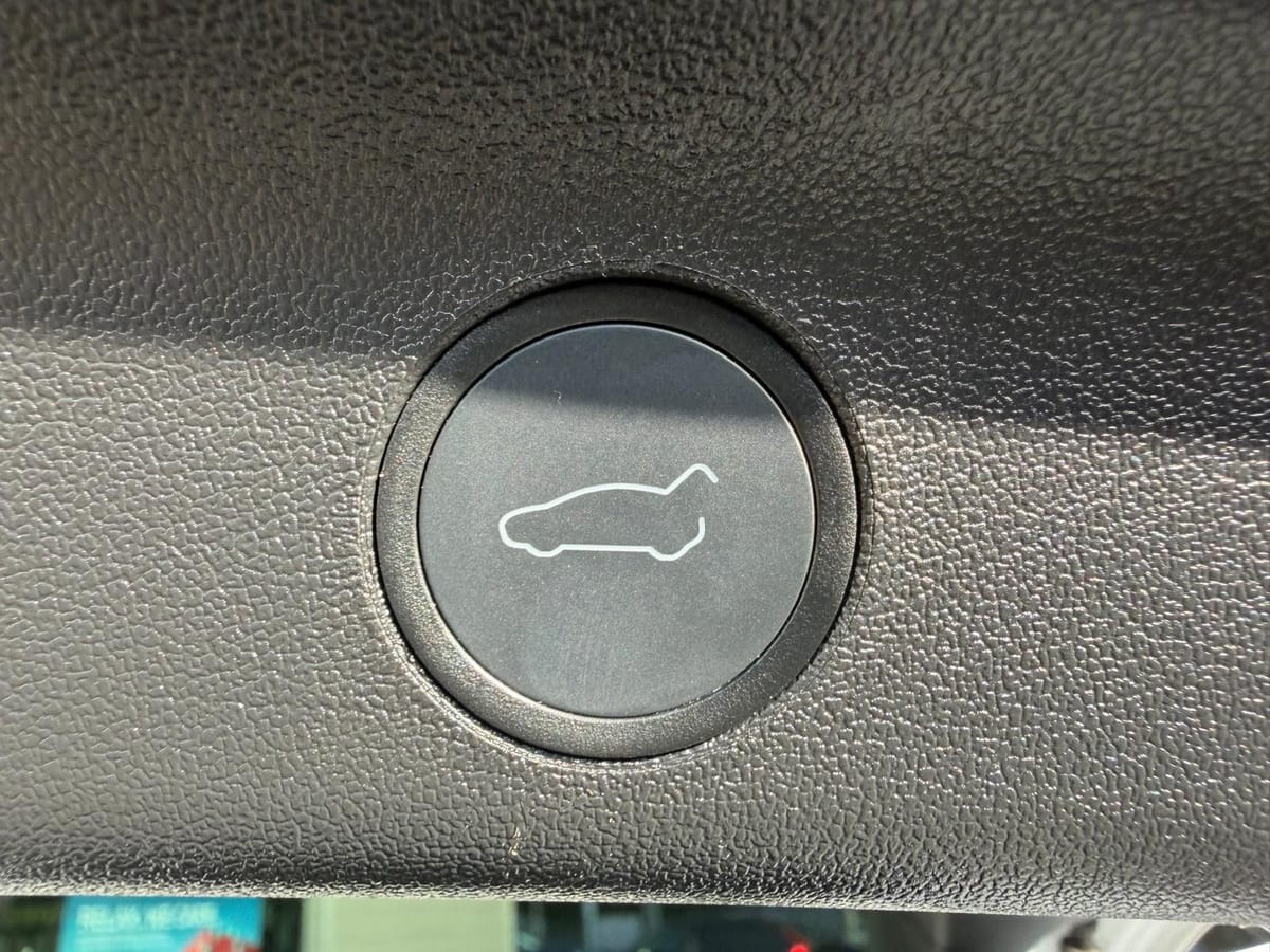 Tesla Model Y LR Dual AWD PANO STDHZ NAVI LED ACC 19 foto 22