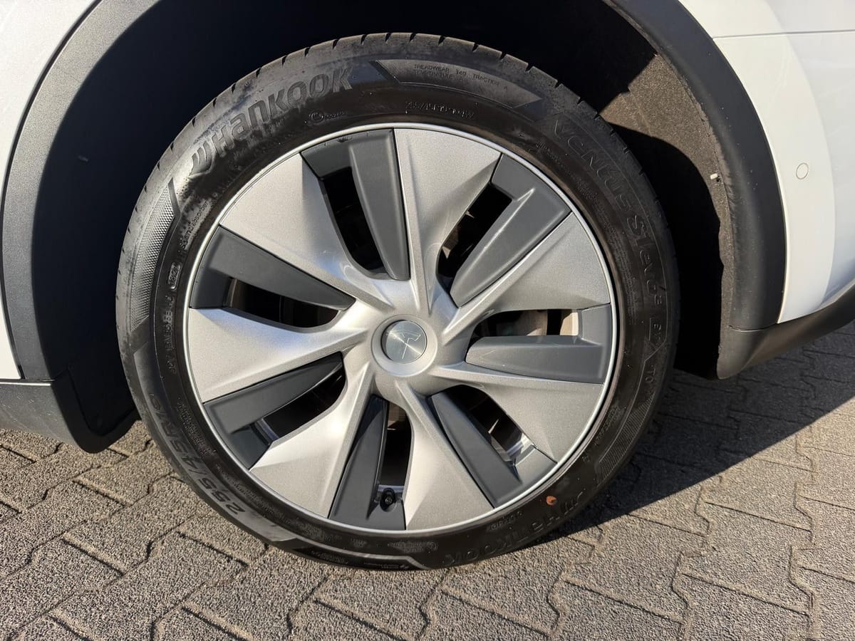 Tesla Model Y LR Dual AWD PANO STDHZ NAVI LED ACC 19 foto 23