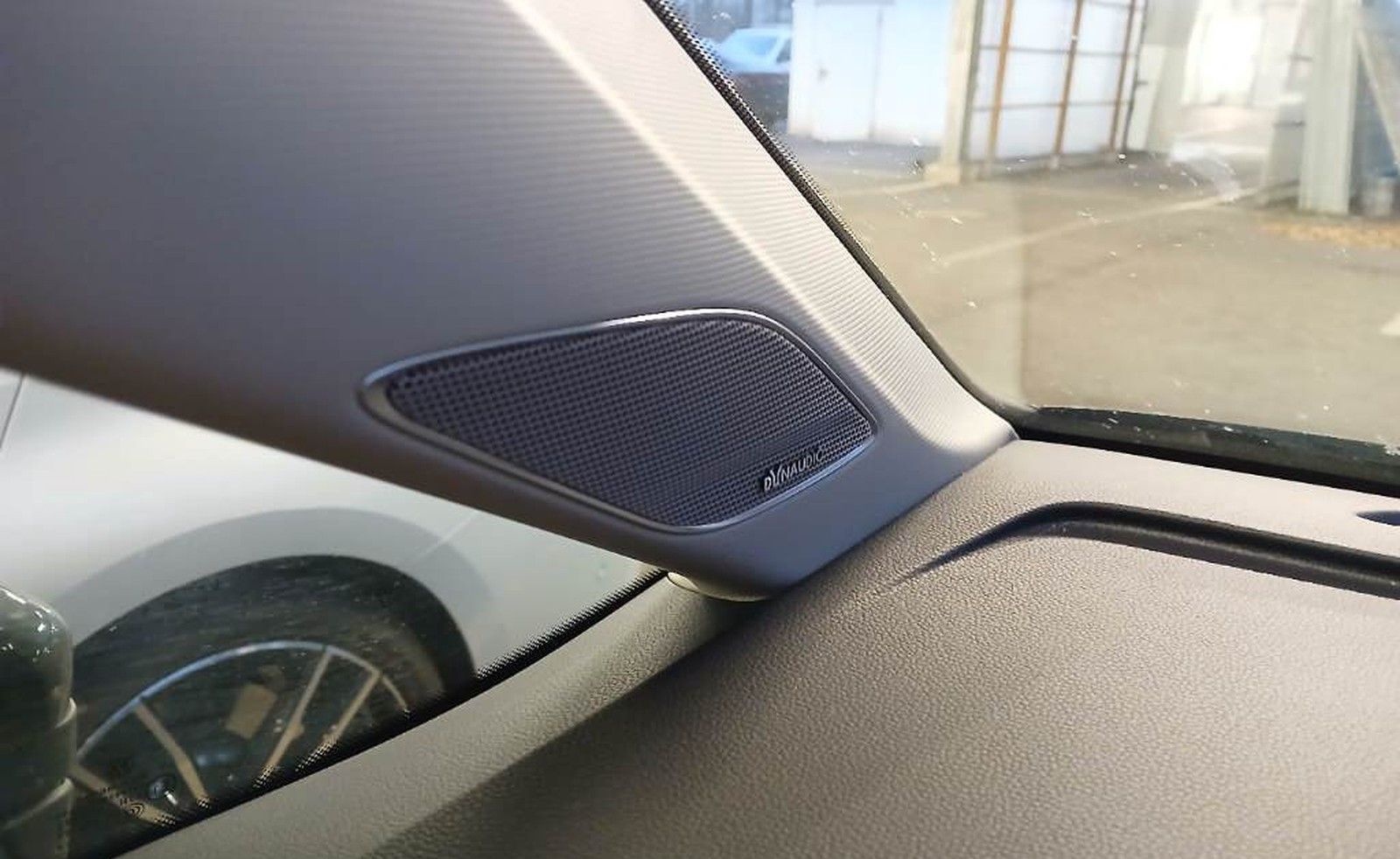 Volkswagen Touran Comfortline ADAPTLED/AHK/DYNAUDIO/STNDHZN foto 8