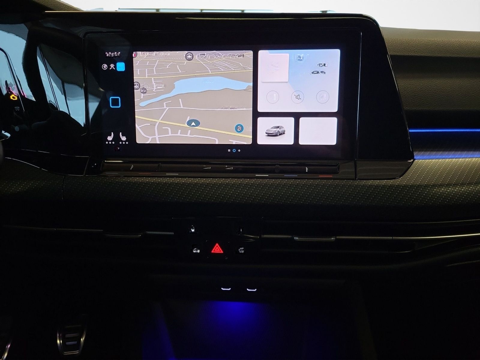 Volkswagen Golf 1.5 TSI R-Line LED Pano Navi Digital Cockpi foto 11