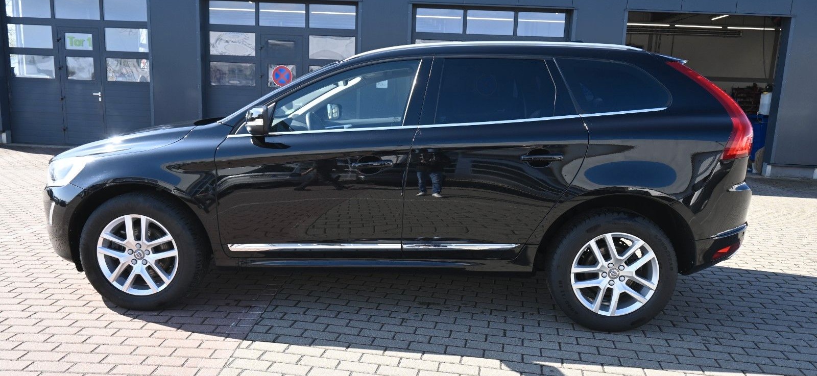 Volvo XC60 D4 FWD Autom. Summum*STDHZG*RFK* foto 2