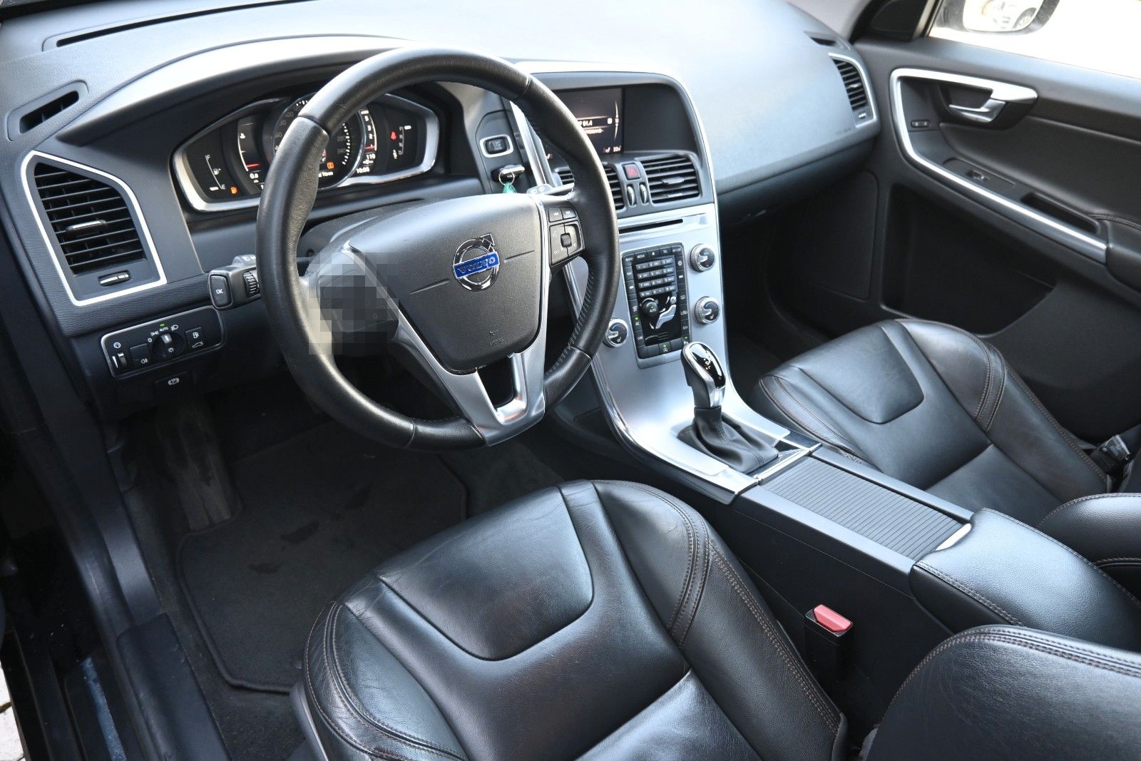 Volvo XC60 D4 FWD Autom. Summum*STDHZG*RFK* foto 11