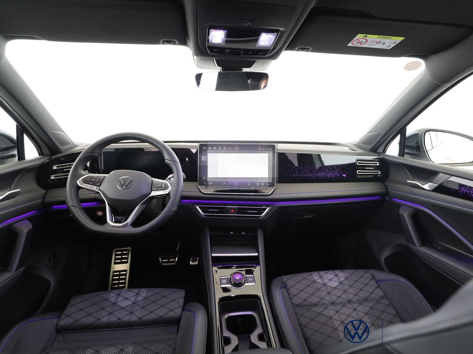 Volkswagen Tiguan 2.0 TDI R-LINE+DSG+Black Style+AHK+RFK foto 11