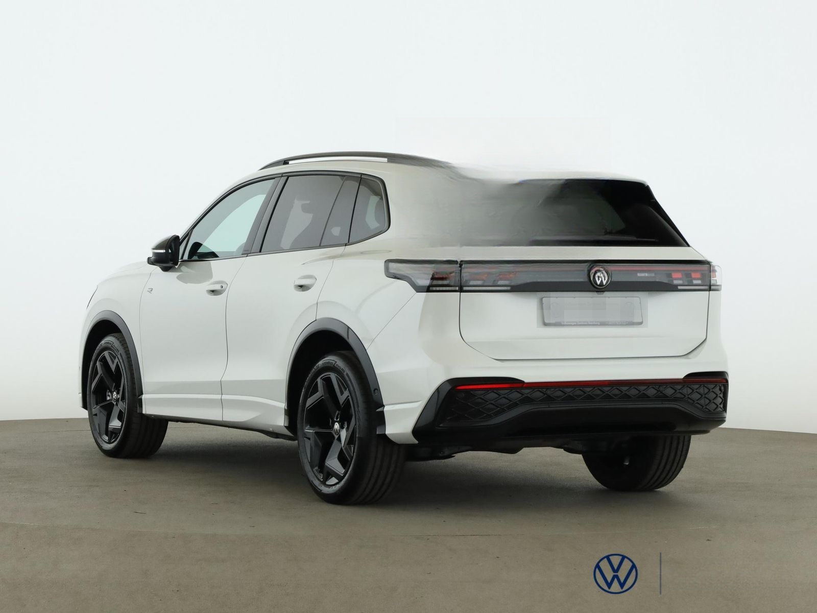 Volkswagen Tiguan 2.0 TDI R-LINE+DSG+Black Style+AHK+RFK foto 4
