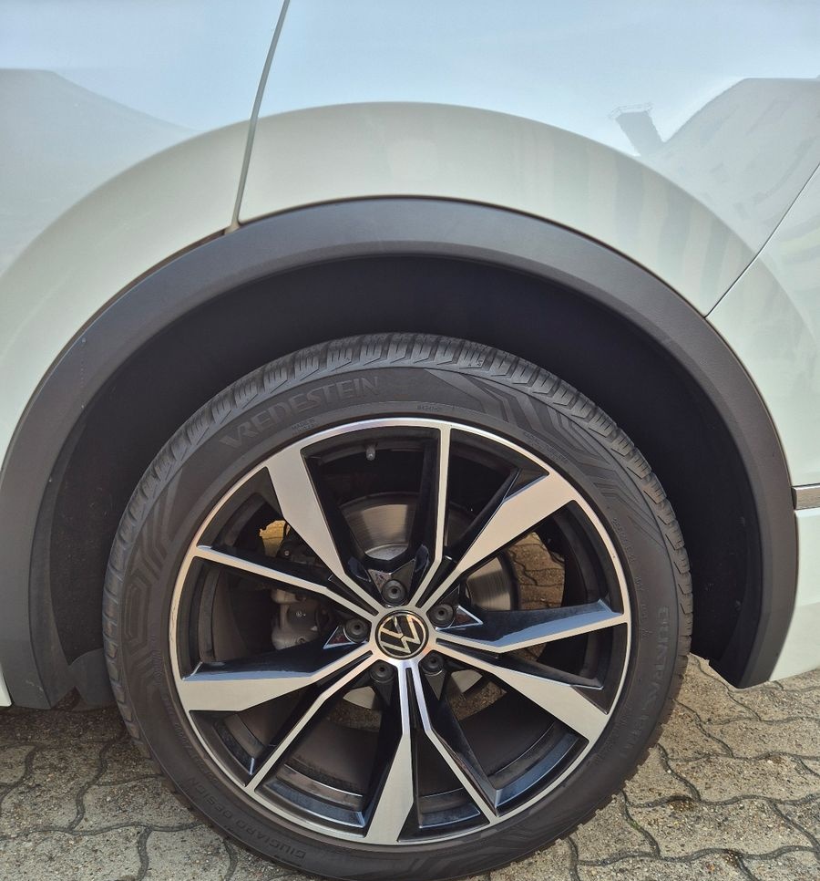 Volkswagen Tiguan R-Line 2.0 TDI SCR 147kW DSG 4MOTION  foto 8