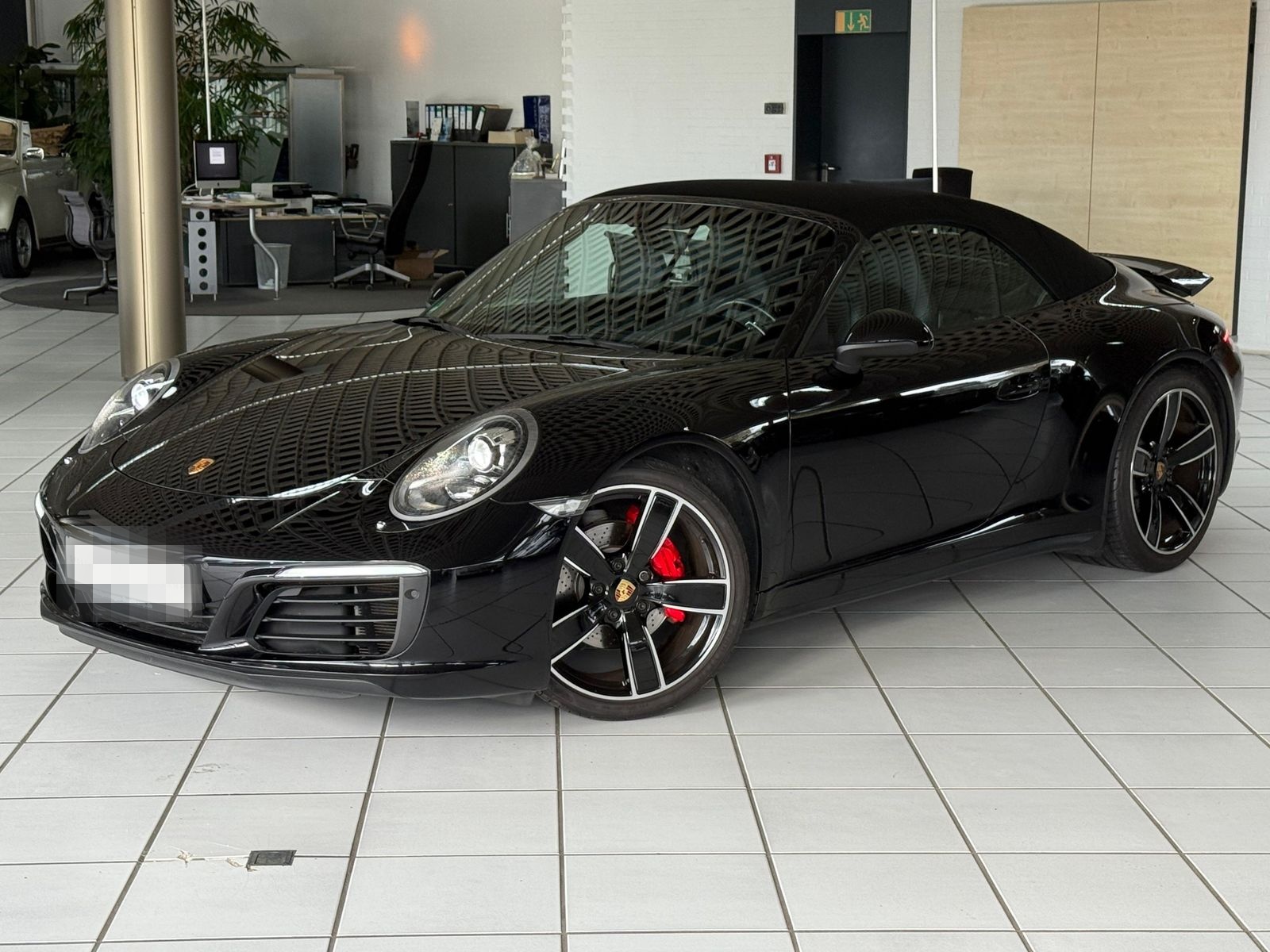 Porsche 911 Carrera 4 Cabriolet APPROVED/CHRONO/SPORTAGA foto 5