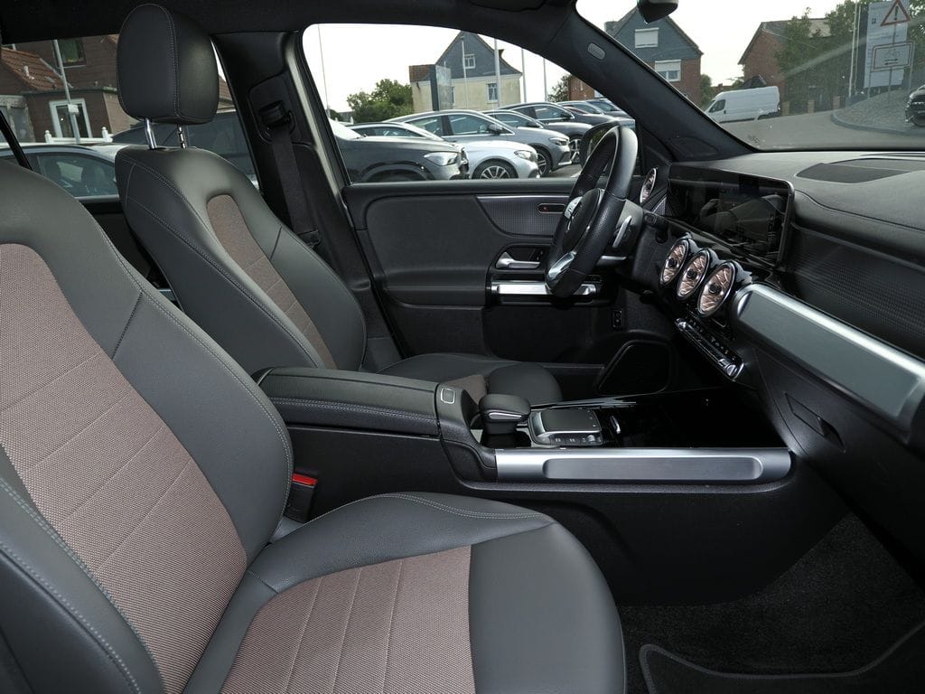 Mercedes-Benz EQB 300 4M ELECTRIC ART ADVANCED+ LED KAMERA foto 12