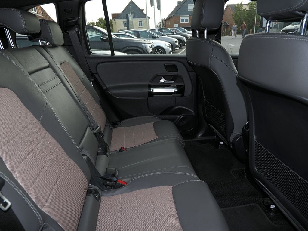 Mercedes-Benz EQB 300 4M ELECTRIC ART ADVANCED+ LED KAMERA foto 14