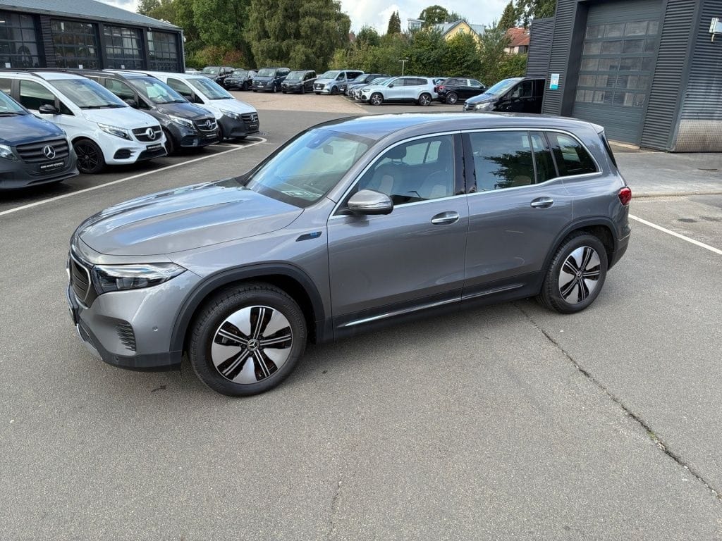 Mercedes-Benz EQB 300 4M ELECTRIC ART ADVANCED+ LED KAMERA foto 20