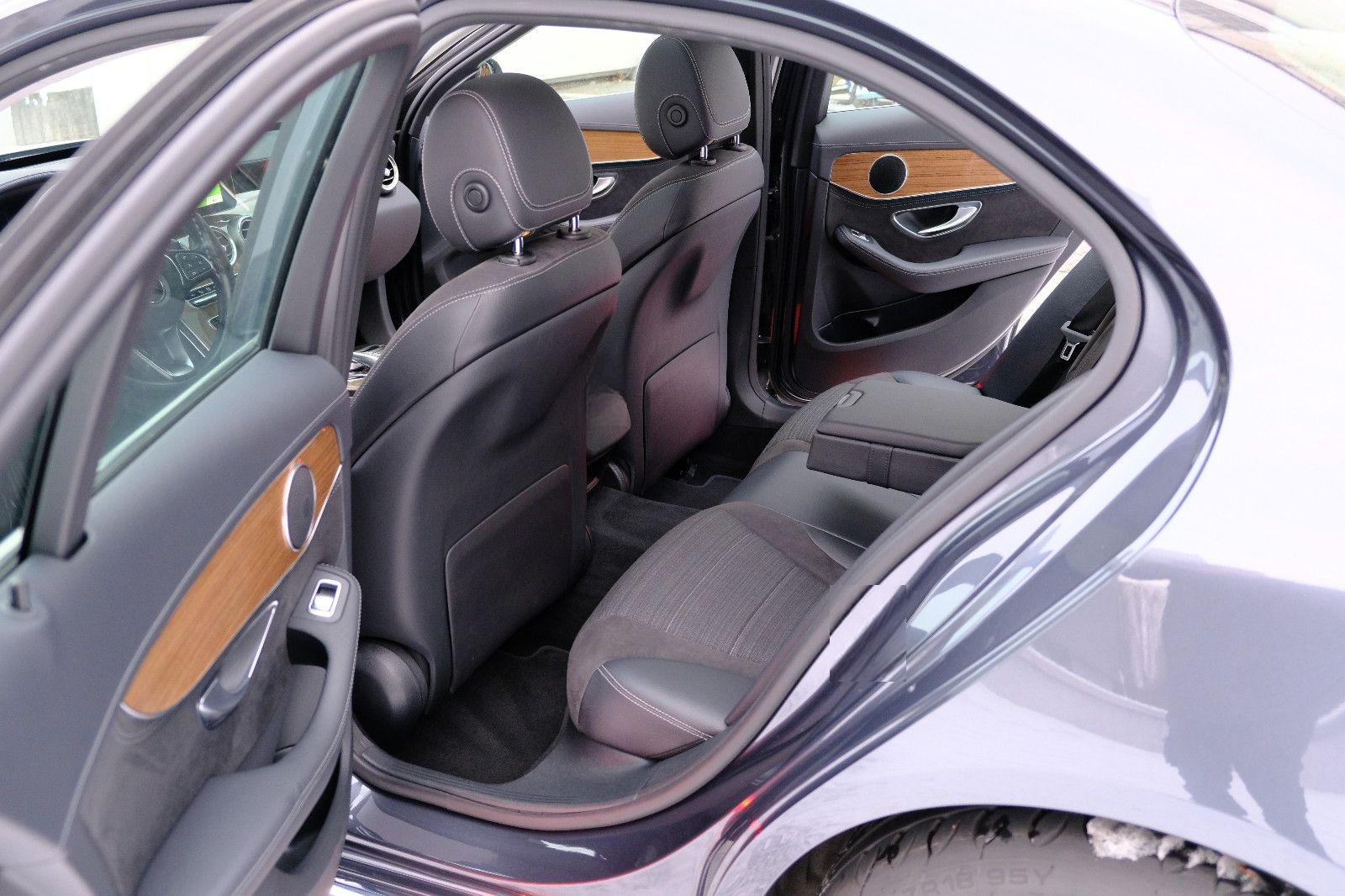 Mercedes-Benz C 180 Avantgarde 7G-Tronic GSD, LED Scheinw. foto 6