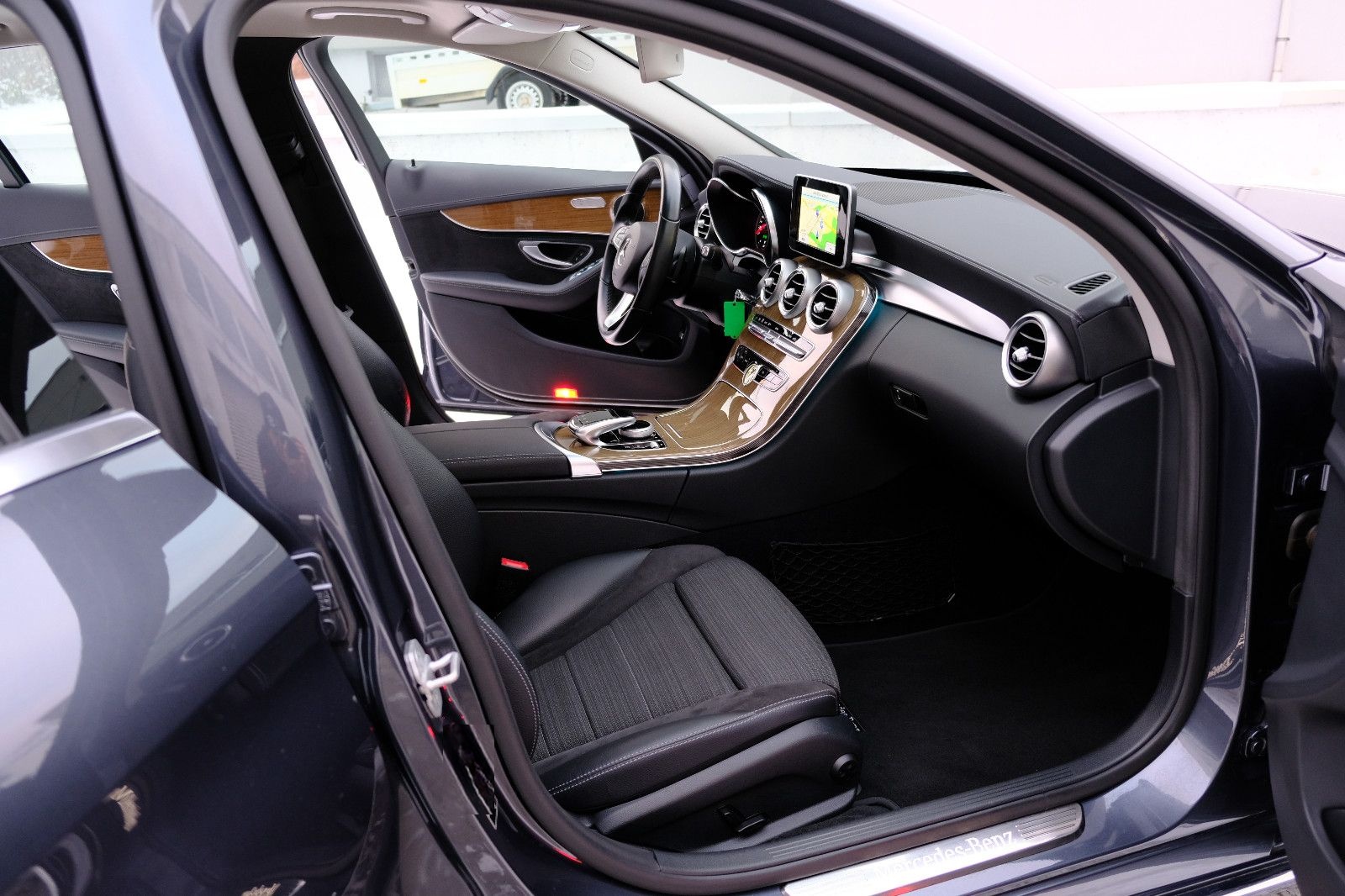 Mercedes-Benz C 180 Avantgarde 7G-Tronic GSD, LED Scheinw. foto 8