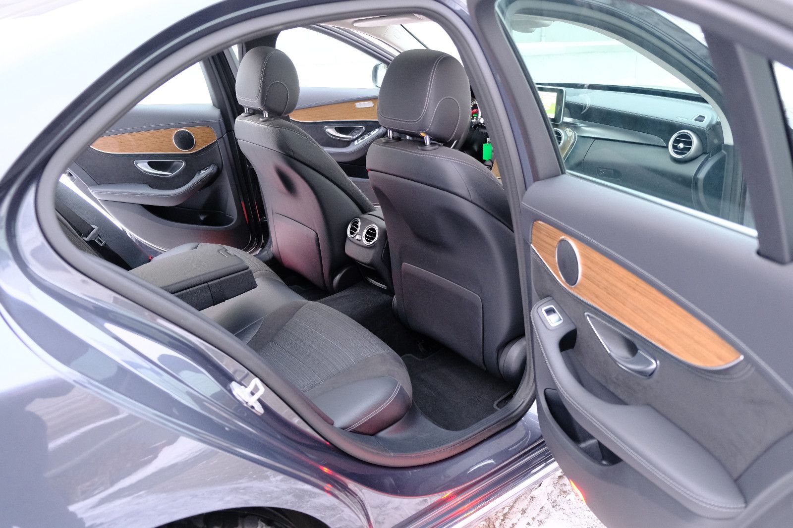 Mercedes-Benz C 180 Avantgarde 7G-Tronic GSD, LED Scheinw. foto 9