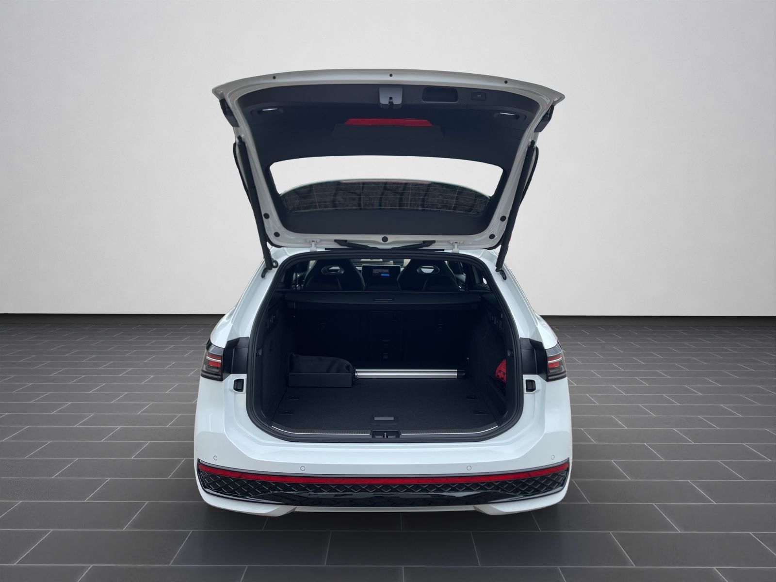 Volkswagen Passat Variant R-Line 2,0 l TDI SCR 150 PS DSG7 foto 15