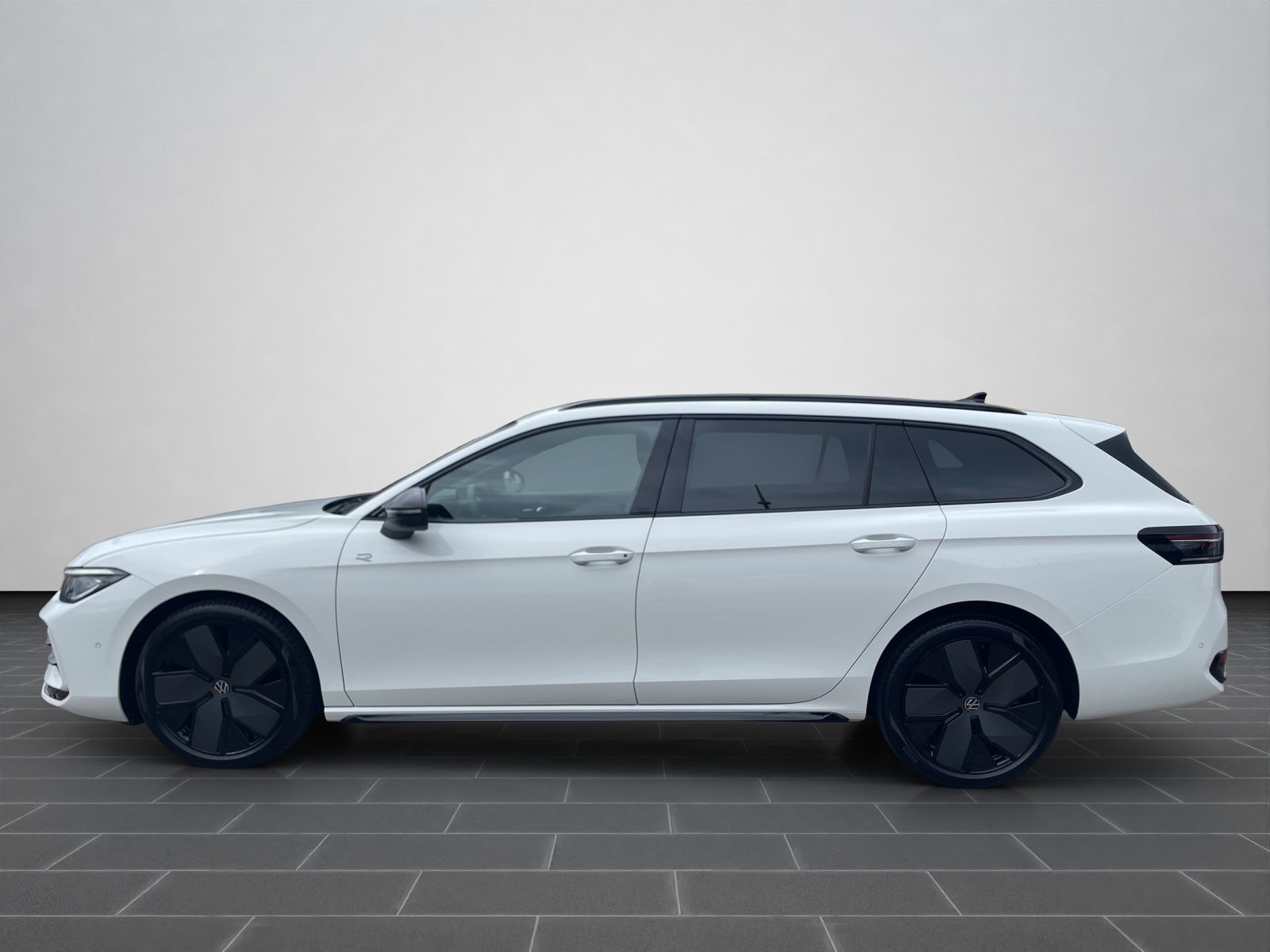Volkswagen Passat Variant R-Line 2,0 l TDI SCR 150 PS DSG7 foto 7