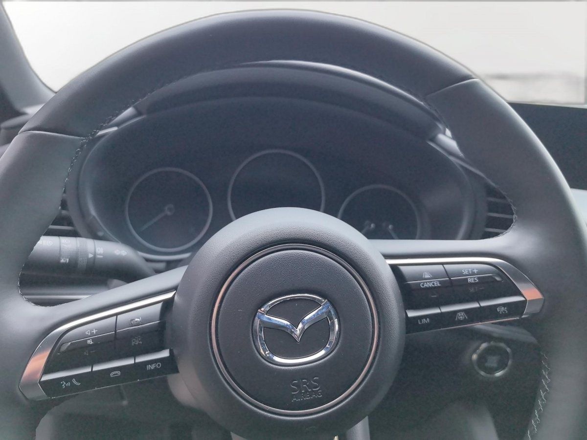 Mazda 3 2025 Exclusive-Line 2.5L e-SKYACTIV G 140ps 6M foto 12