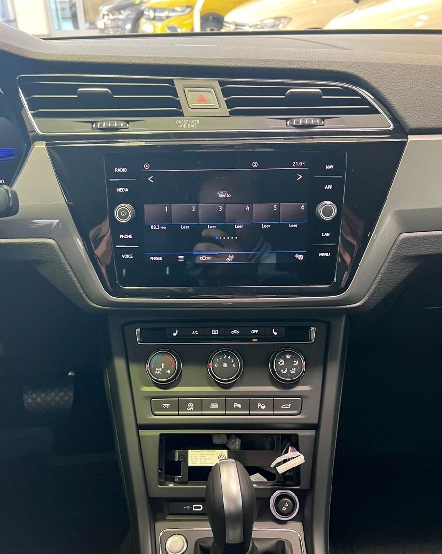 Volkswagen Touran TAXI 2.0 TDI 150 PS DSG IQ-LIGHT+APP-CONN foto 17