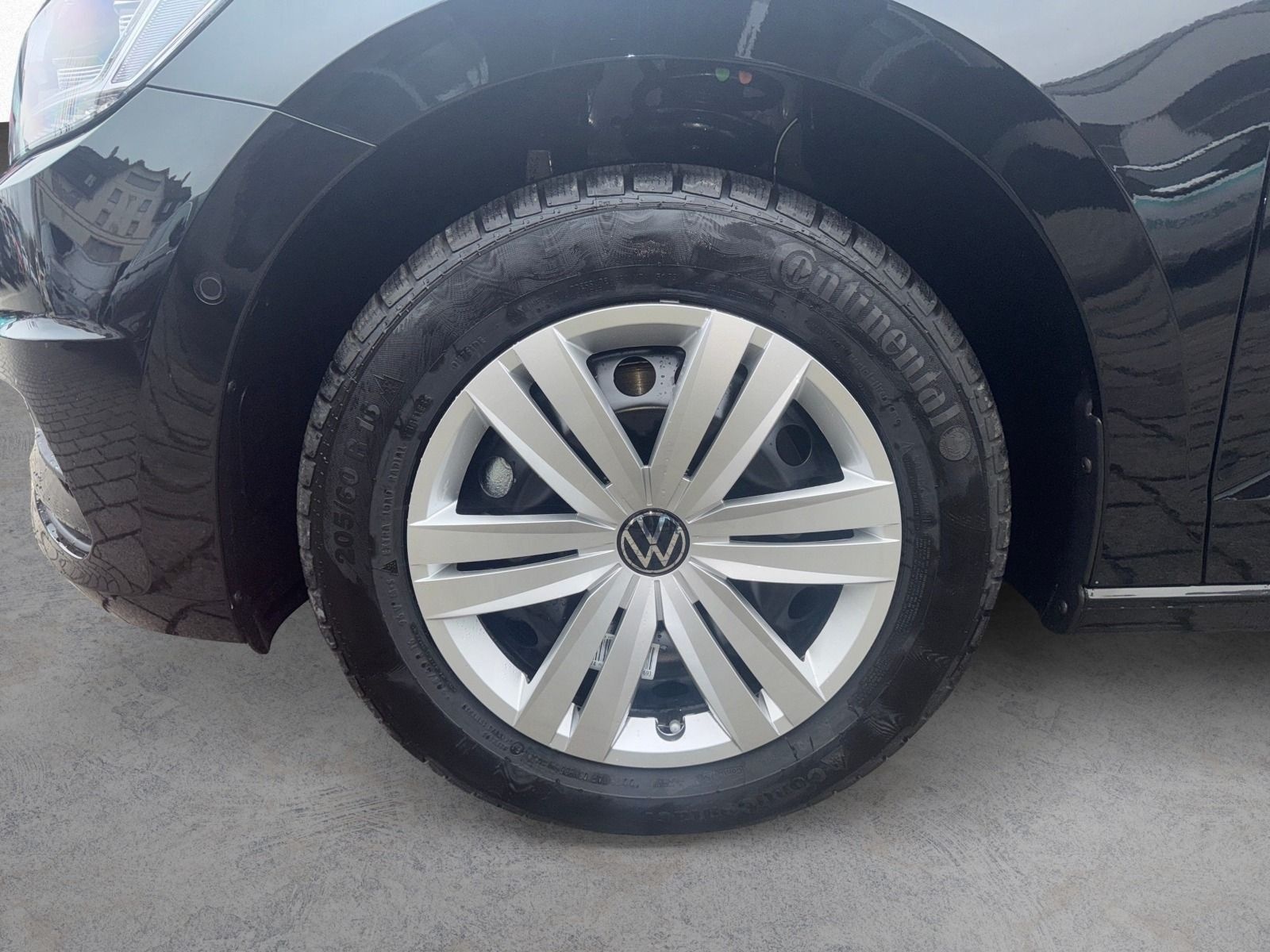 Volkswagen Touran MIETWAGEN*UBER*FREENOW*BOLT*LIFT 2.0 TDI foto 7