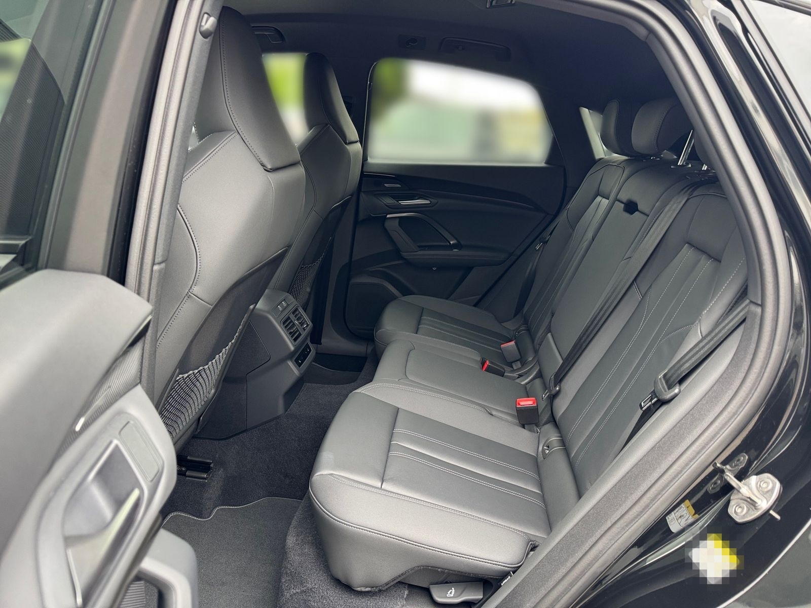 Audi Q5 Sportback TDI quattro edition one mythosschwa foto 15
