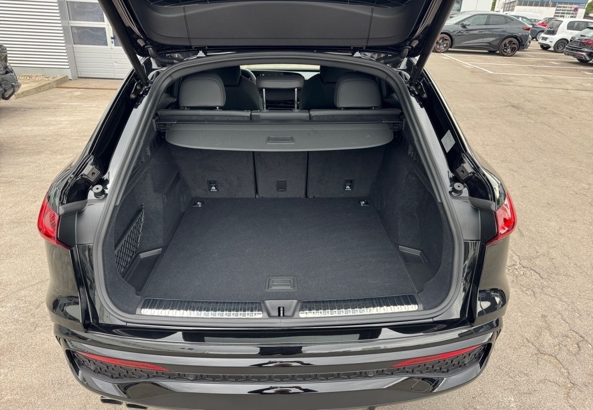 Audi Q5 Sportback TDI quattro edition one mythosschwa foto 17