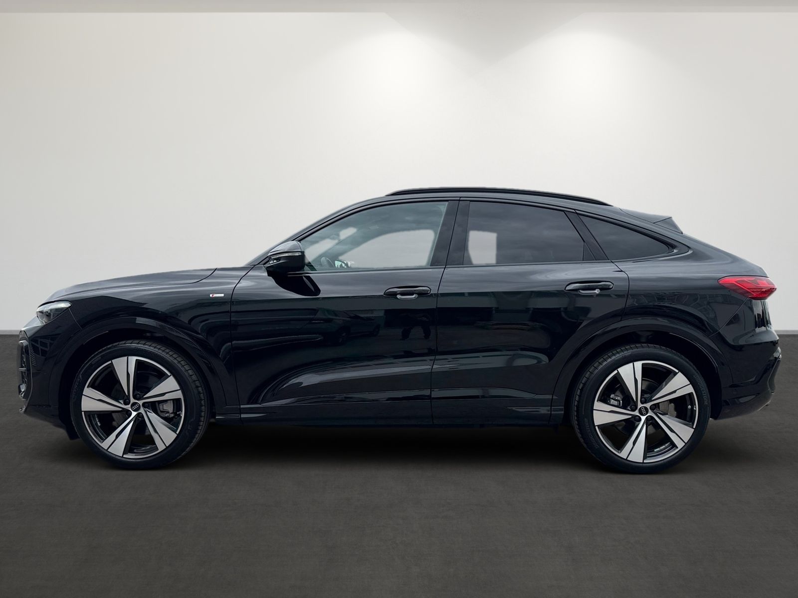 Audi Q5 Sportback TDI quattro edition one mythosschwa foto 7