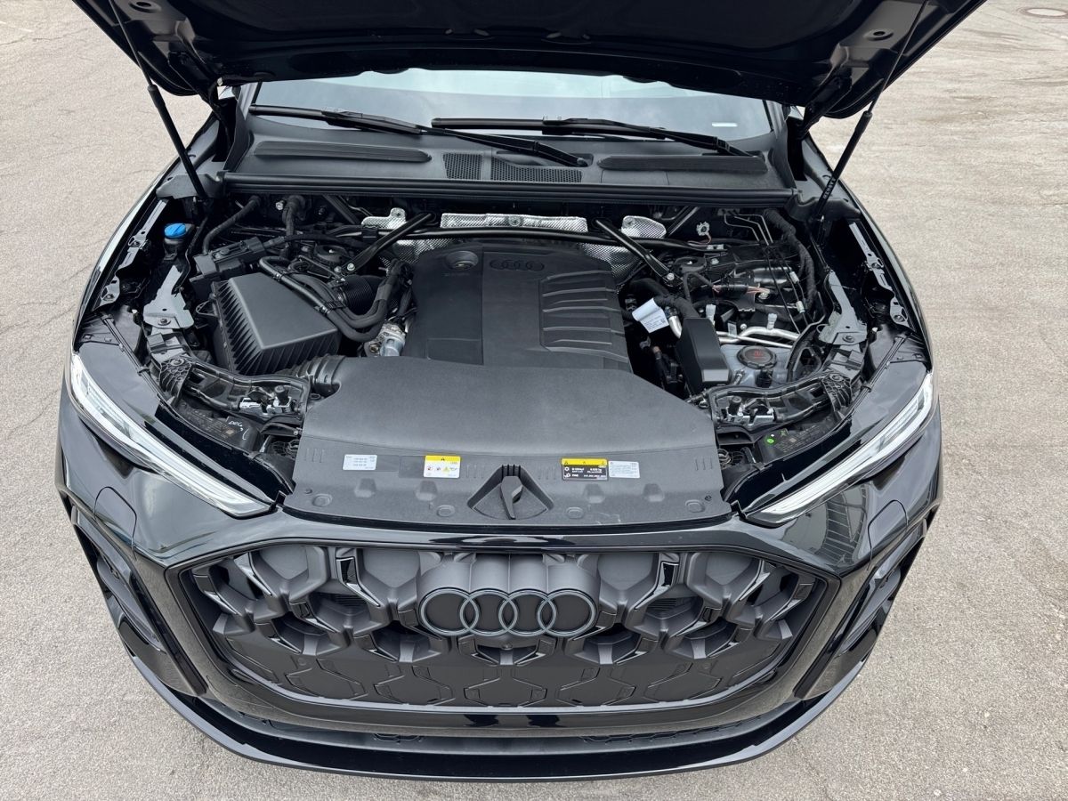 Audi Q5 Sportback TDI quattro edition one mythosschwa foto 9