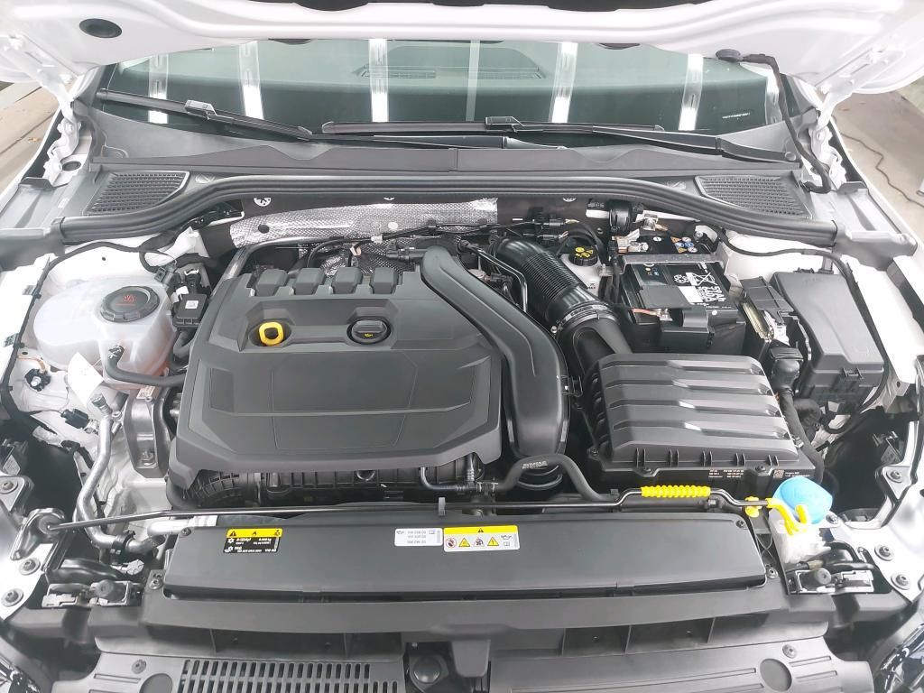 Volkswagen Golf MOVE 1.5 TSI PDC*RFK*LED*RFK*ACC foto 18
