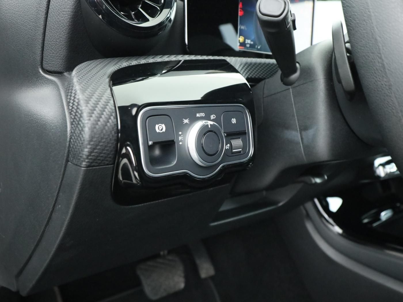Mercedes-Benz A 180 d *Automatik*PTS*Rückfahrkamera*LED*SpurH* foto 24