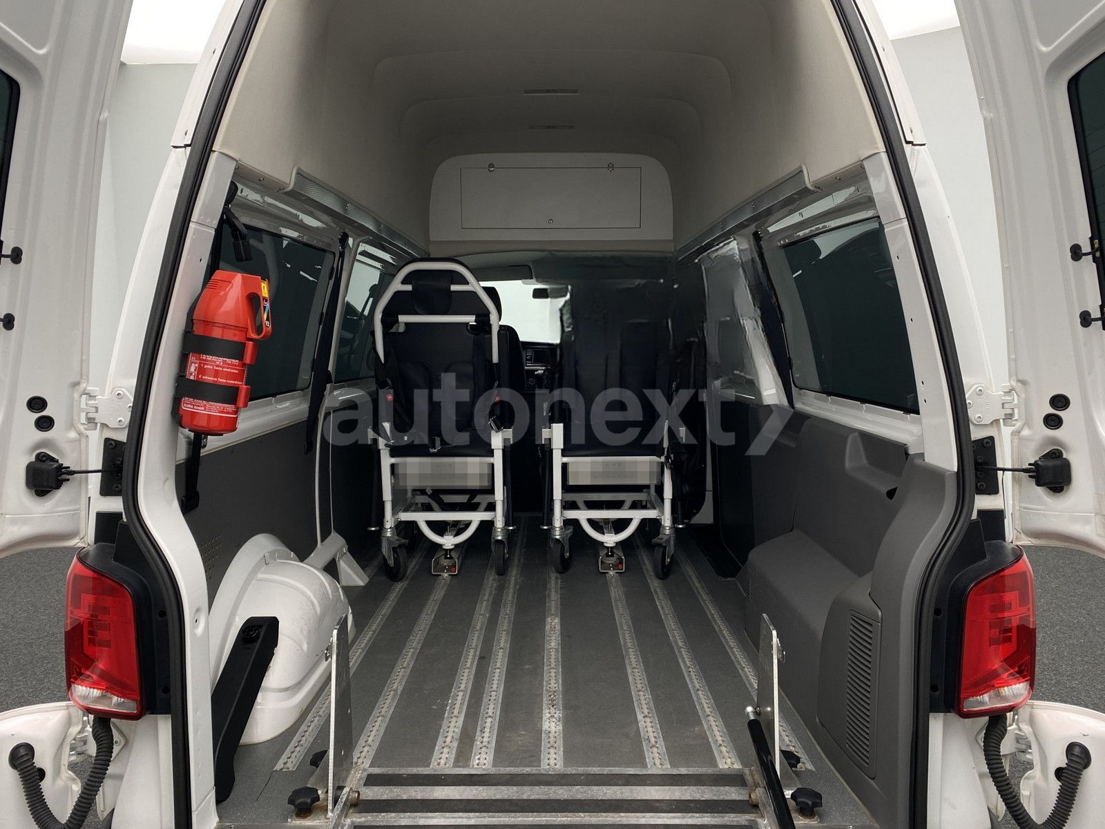 Volkswagen T6.1 Transporter Hochdach Rollstuhl-Rampe Trages foto 15